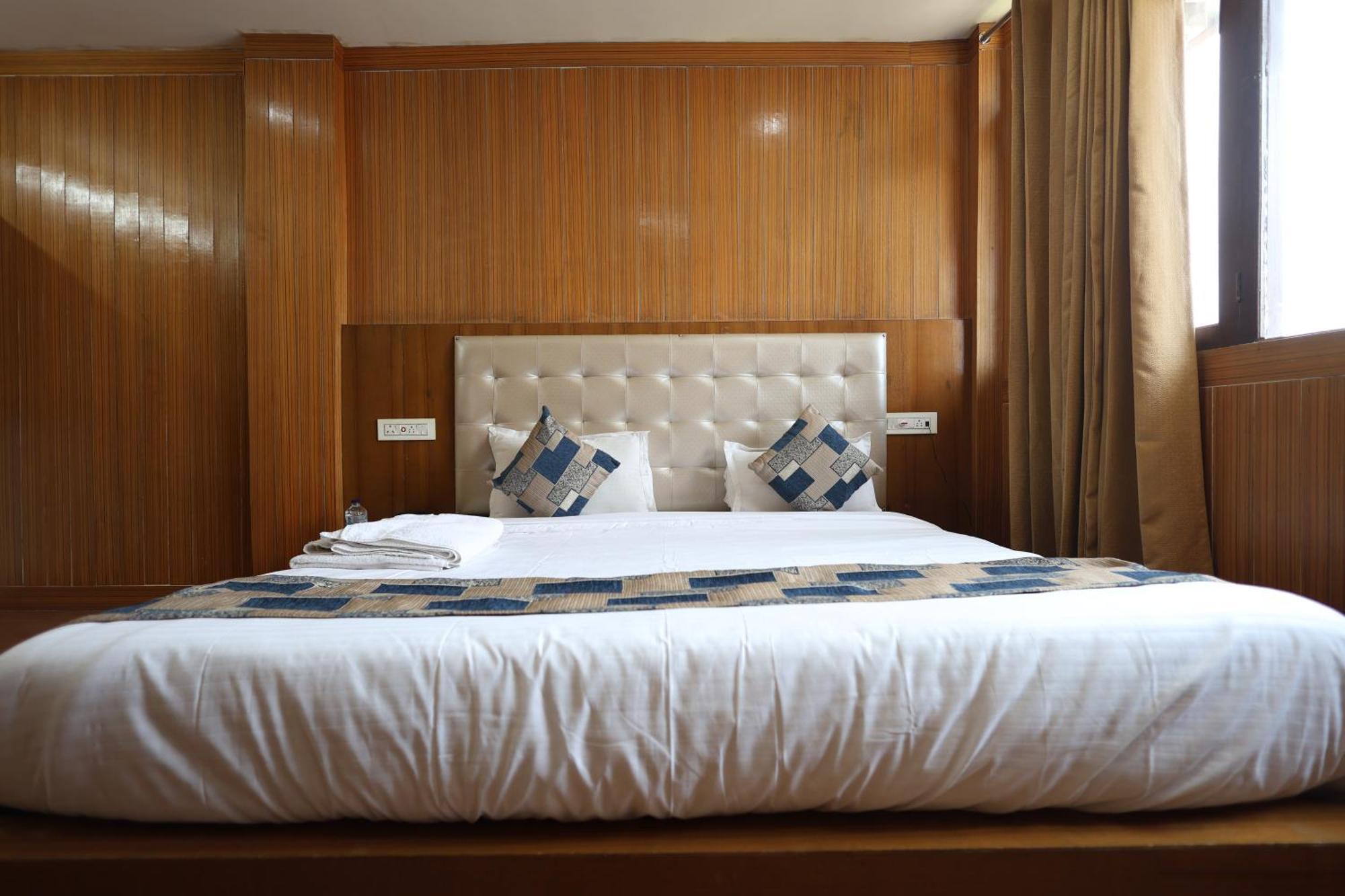 Sleeping Beauty Hotel Moutain View Property Joshīmath Εξωτερικό φωτογραφία
