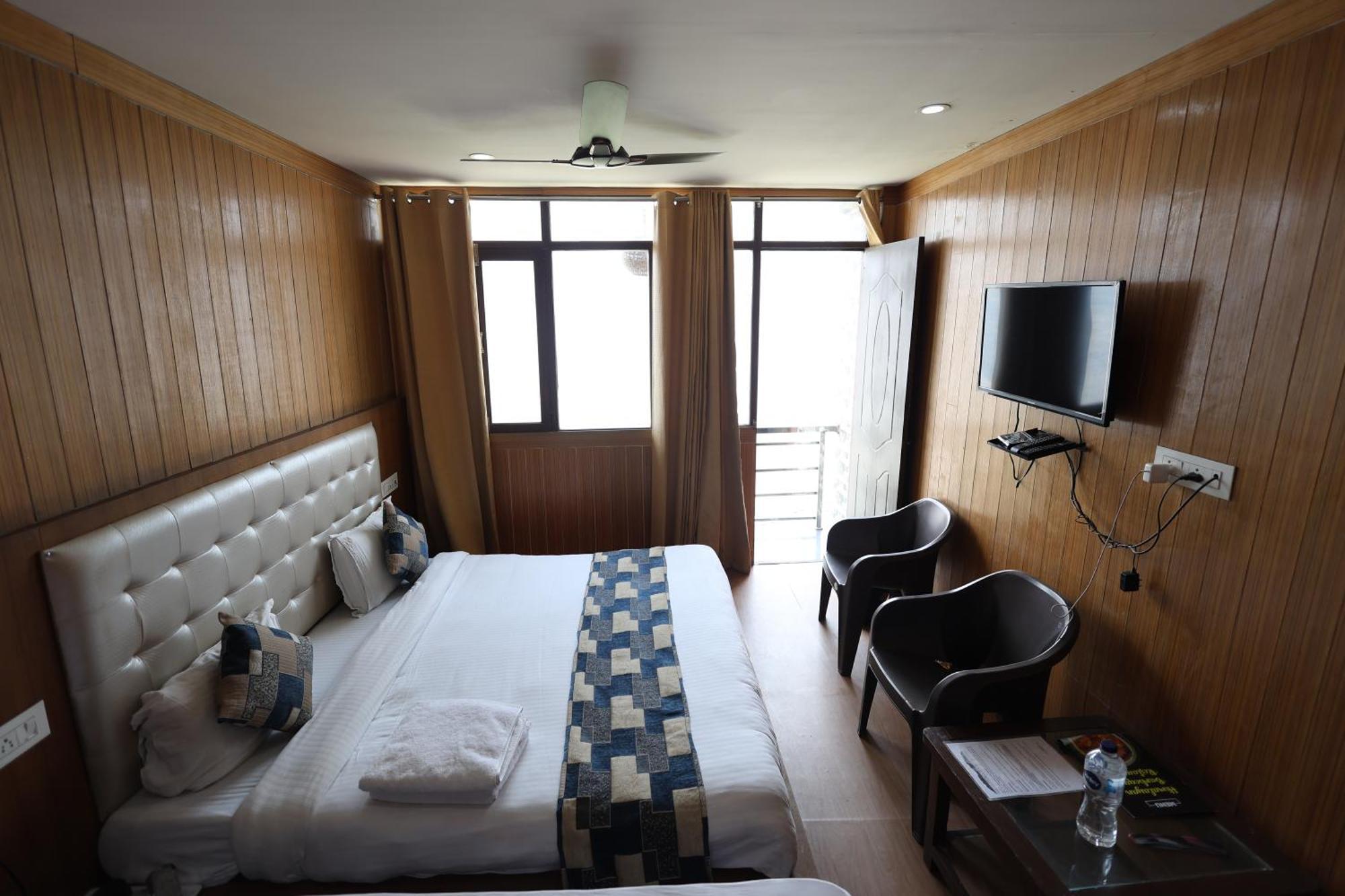 Sleeping Beauty Hotel Moutain View Property Joshīmath Εξωτερικό φωτογραφία